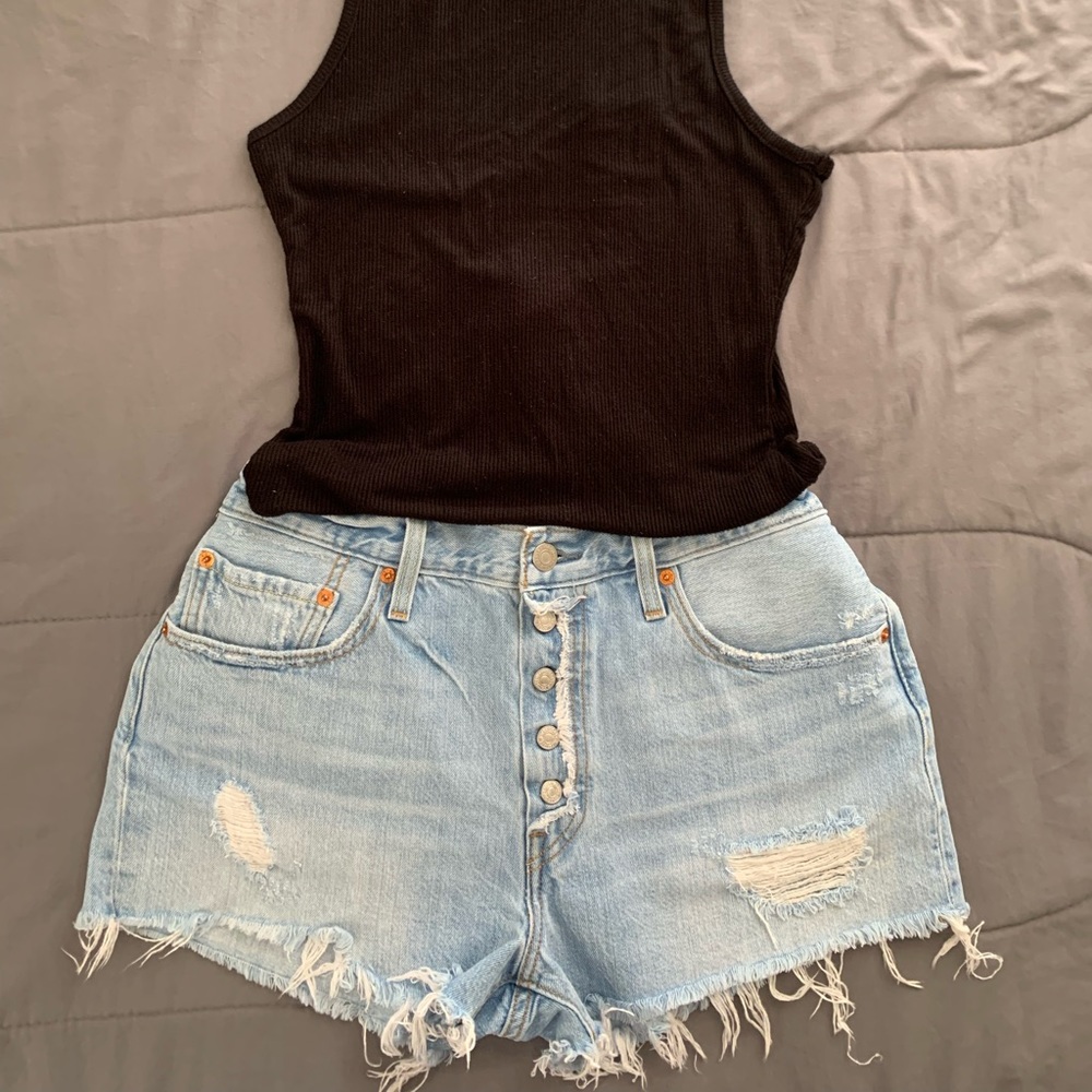 Levi’s shorts